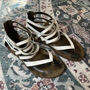 Mia Heritage Womens Lilli White Multistrap Thong Sandal Size 8